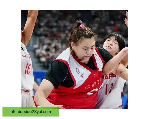 中国女篮五连胜收官 刘禹彤引领全队表现